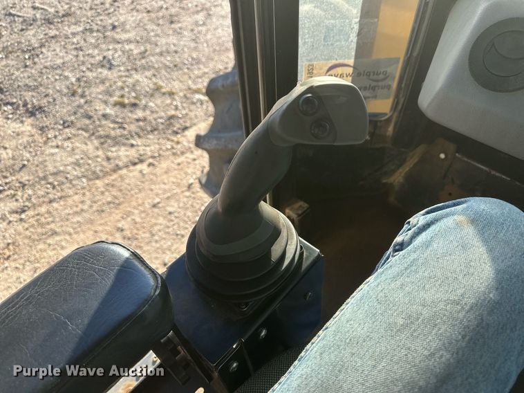 image for item DH1923 2012 Caterpillar 563C  feller buncher