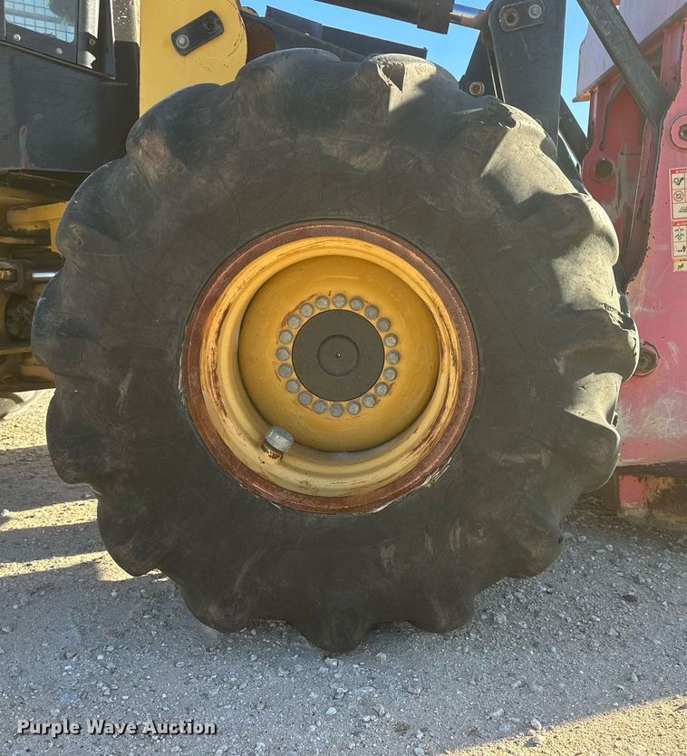 image for item DH1923 2012 Caterpillar 563C  feller buncher