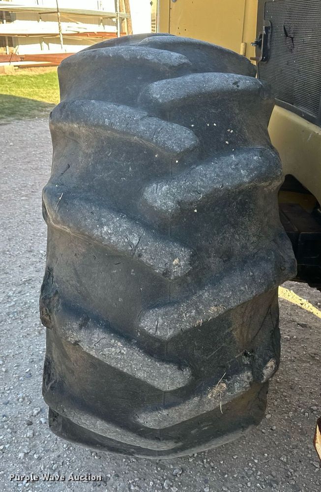 image for item DH1923 2012 Caterpillar 563C  feller buncher