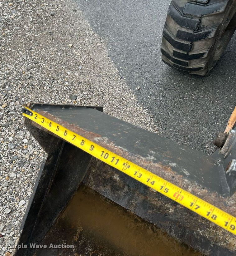 image for item DI7961 2017 Case 570N EP  landscape tractor