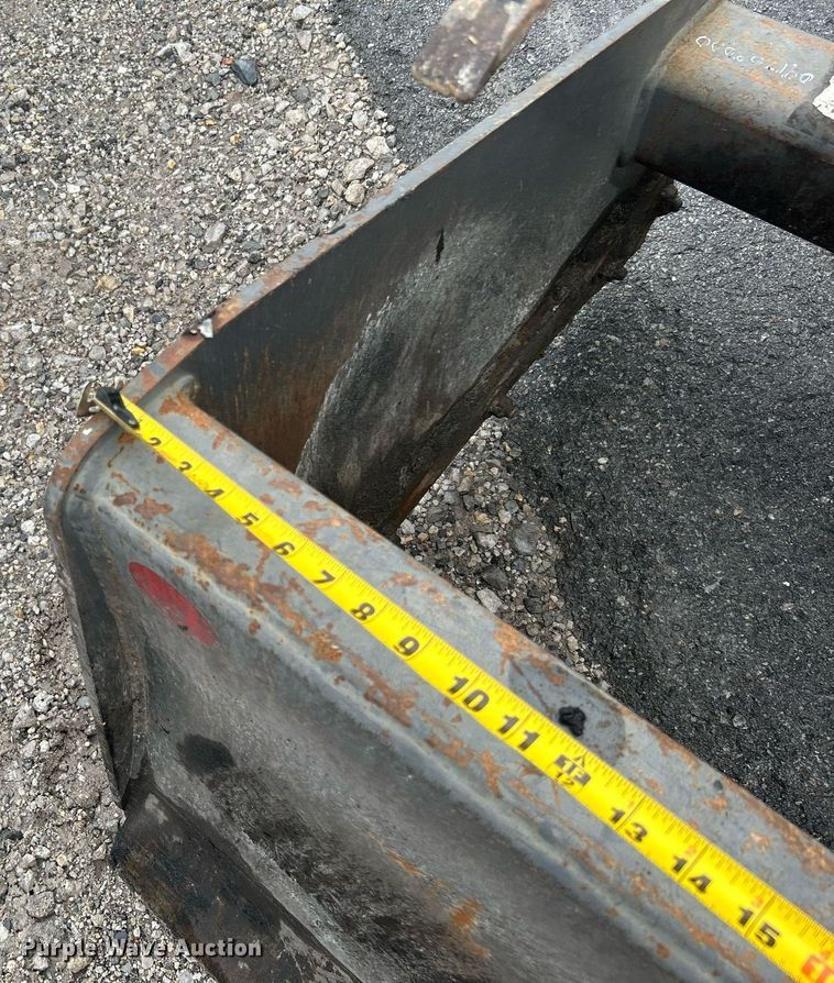 image for item DI7961 2017 Case 570N EP  landscape tractor