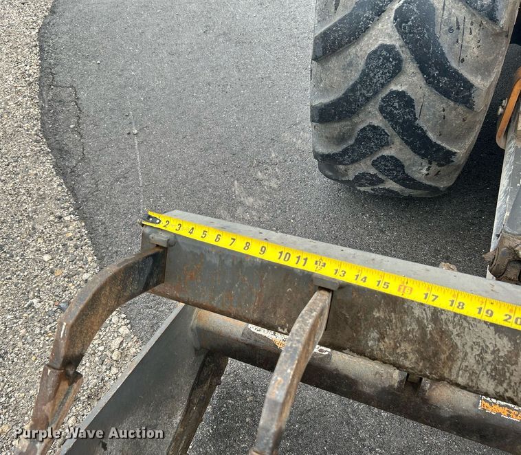 image for item DI7961 2017 Case 570N EP  landscape tractor