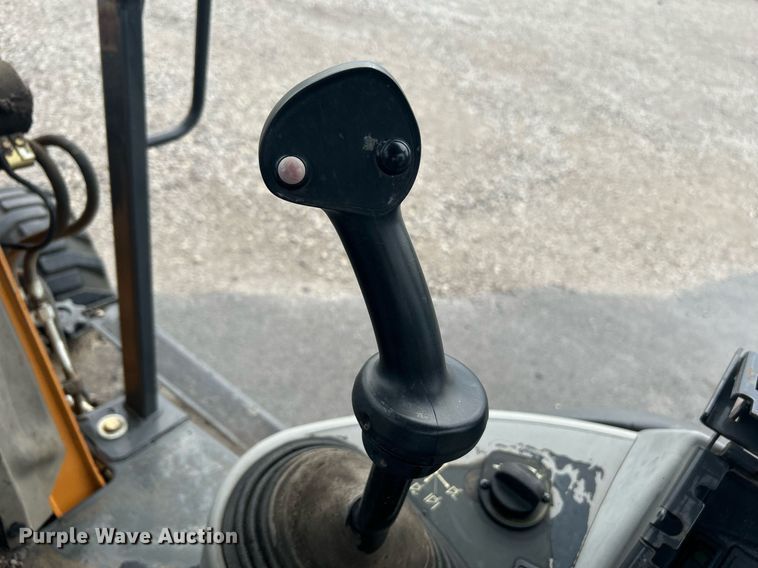 image for item DI7961 2017 Case 570N EP  landscape tractor