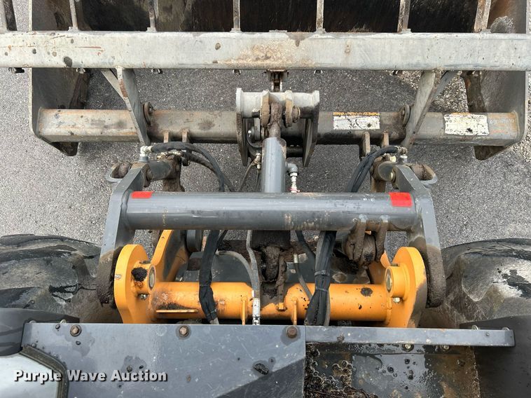 image for item DI7961 2017 Case 570N EP  landscape tractor