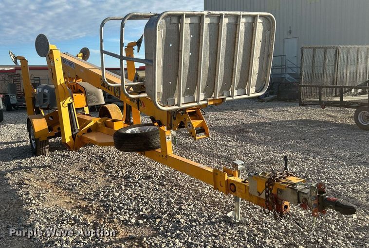 image for item DJ6348 2013 Haulotte 3632T  boom lift