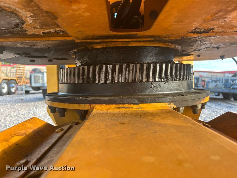 image for item DJ6348 2013 Haulotte 3632T  boom lift