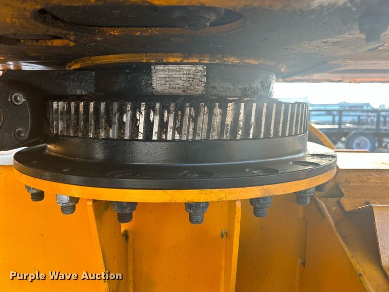 image for item DJ6348 2013 Haulotte 3632T  boom lift