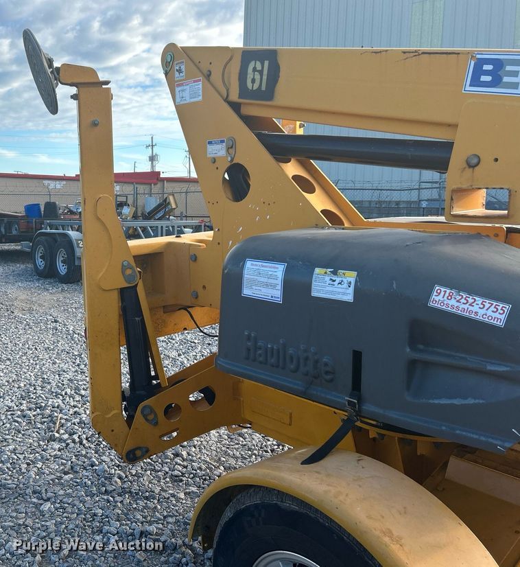 image for item DJ6348 2013 Haulotte 3632T  boom lift