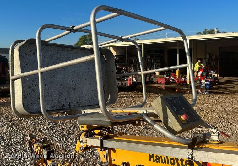 image for item DJ6348 2013 Haulotte 3632T  boom lift