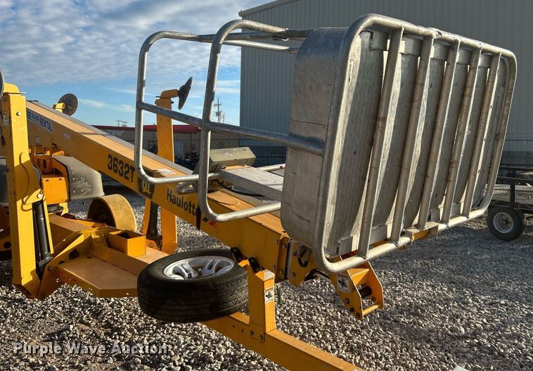 image for item DJ6348 2013 Haulotte 3632T  boom lift