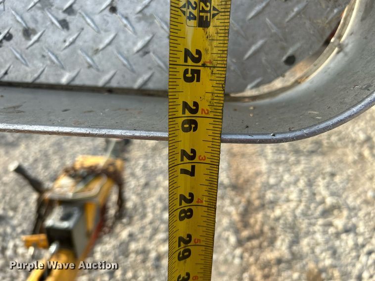 image for item DJ6348 2013 Haulotte 3632T  boom lift