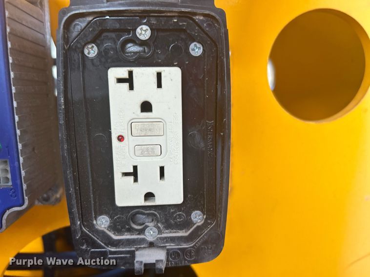 image for item DJ6348 2013 Haulotte 3632T  boom lift