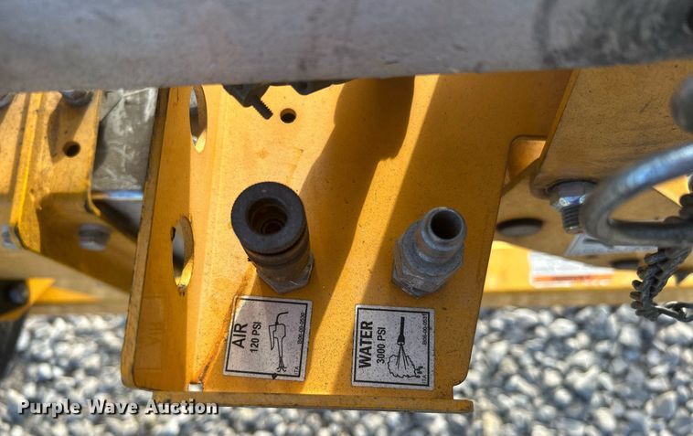 image for item DJ6348 2013 Haulotte 3632T  boom lift