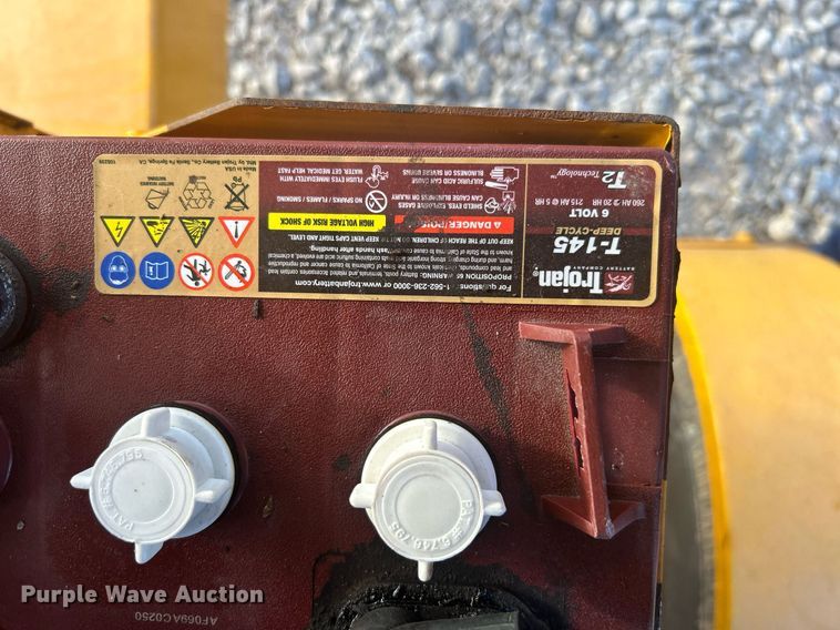 image for item DJ6348 2013 Haulotte 3632T  boom lift