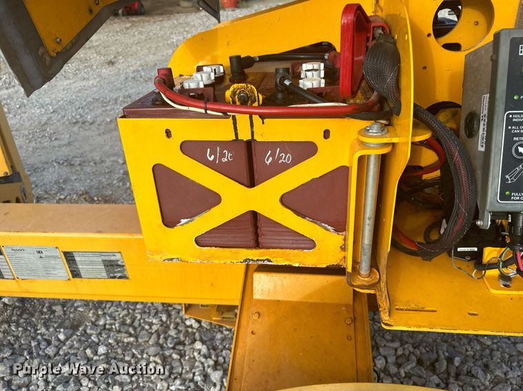 image for item DJ6348 2013 Haulotte 3632T  boom lift
