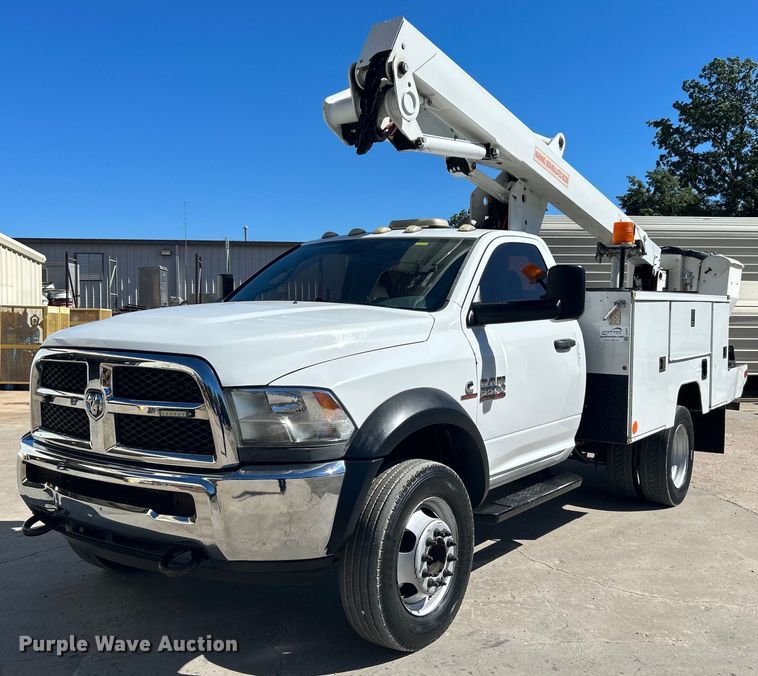 image for item DJ6351 2014 Dodge  Ram 5500HD bucket truck