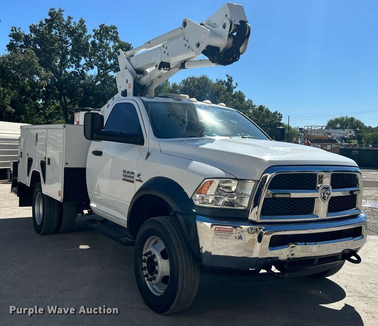 image for item DJ6351 2014 Dodge  Ram 5500HD bucket truck