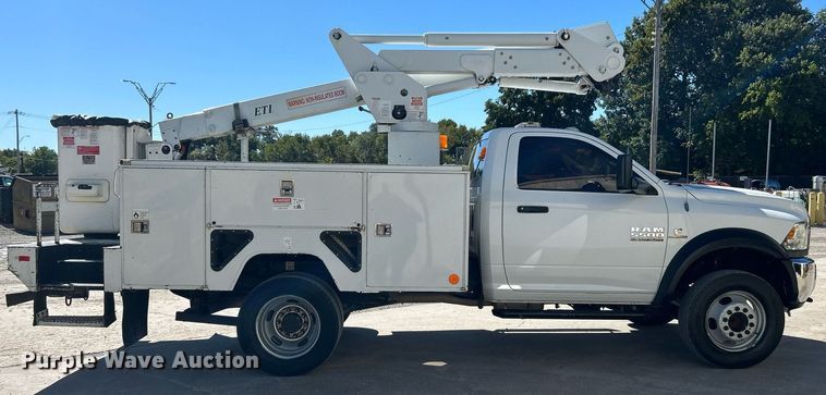 image for item DJ6351 2014 Dodge  Ram 5500HD bucket truck