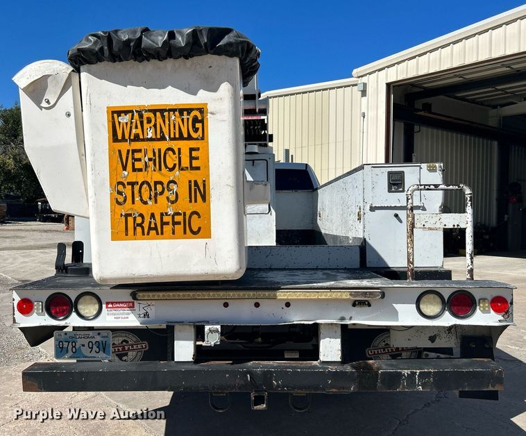 image for item DJ6351 2014 Dodge  Ram 5500HD bucket truck