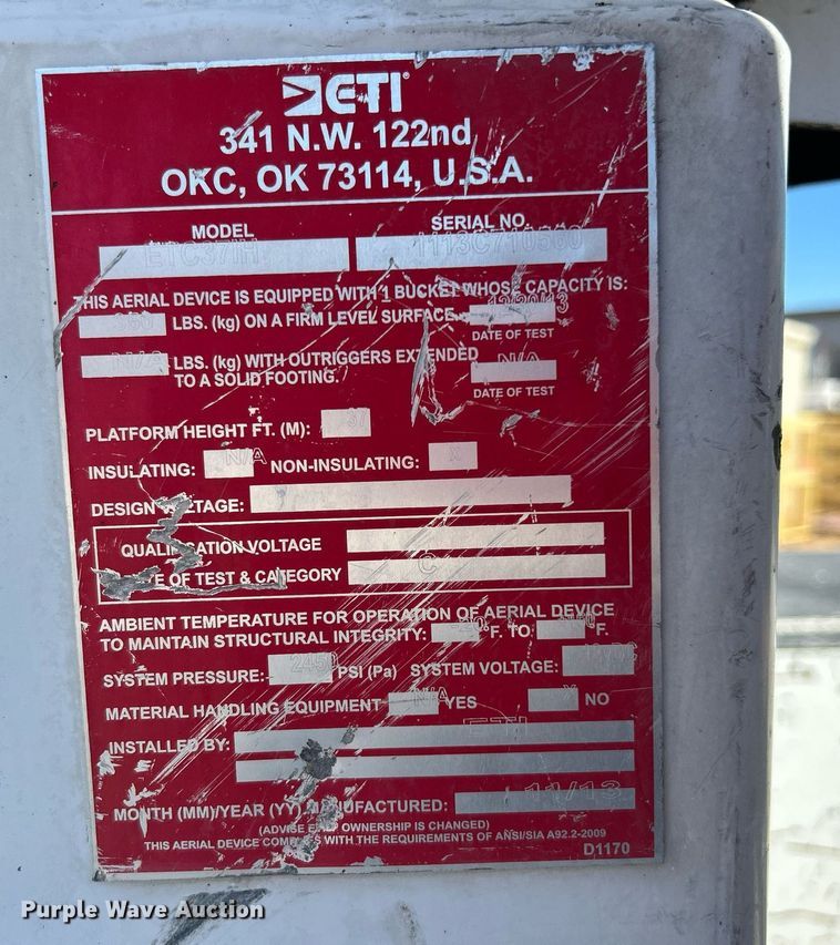 image for item DJ6351 2014 Dodge  Ram 5500HD bucket truck