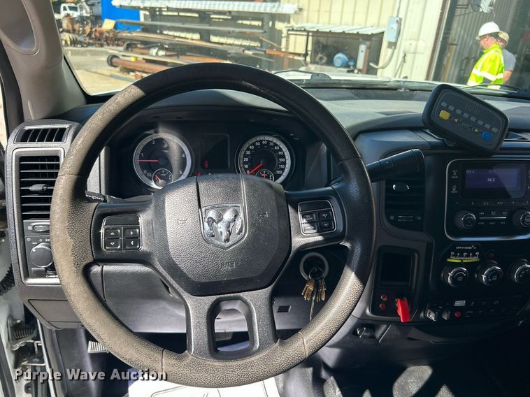 image for item DJ6351 2014 Dodge  Ram 5500HD bucket truck