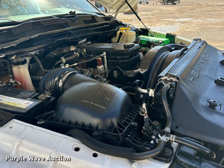 image for item DJ6351 2014 Dodge  Ram 5500HD bucket truck