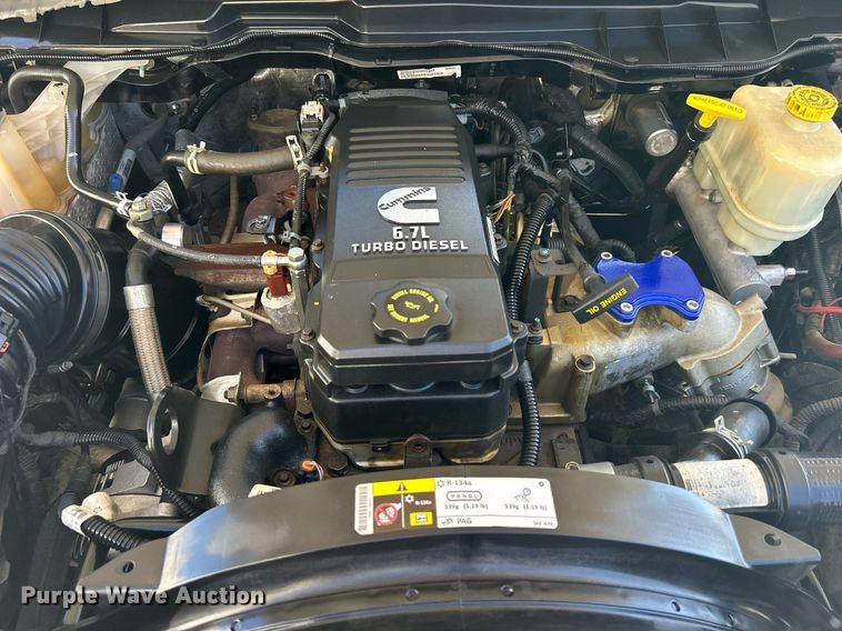 image for item DJ6351 2014 Dodge  Ram 5500HD bucket truck