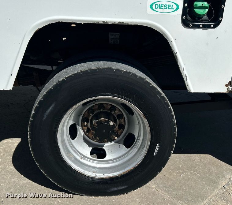 image for item DJ6351 2014 Dodge  Ram 5500HD bucket truck