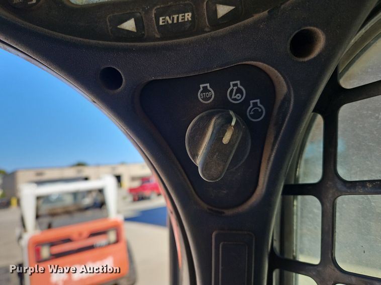 image for item DK1106 2013 Bobcat T750  tracked skid steer loader