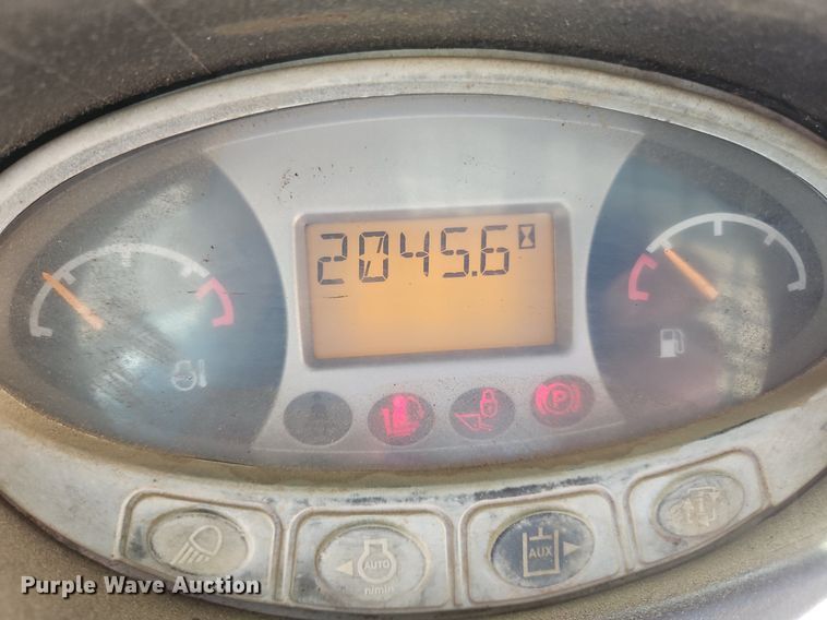 image for item DK1106 2013 Bobcat T750  tracked skid steer loader