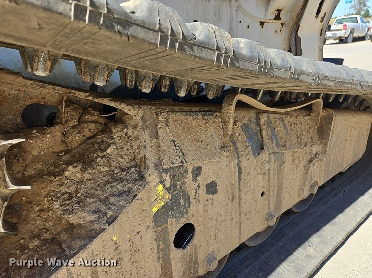 image for item DK1106 2013 Bobcat T750  tracked skid steer loader