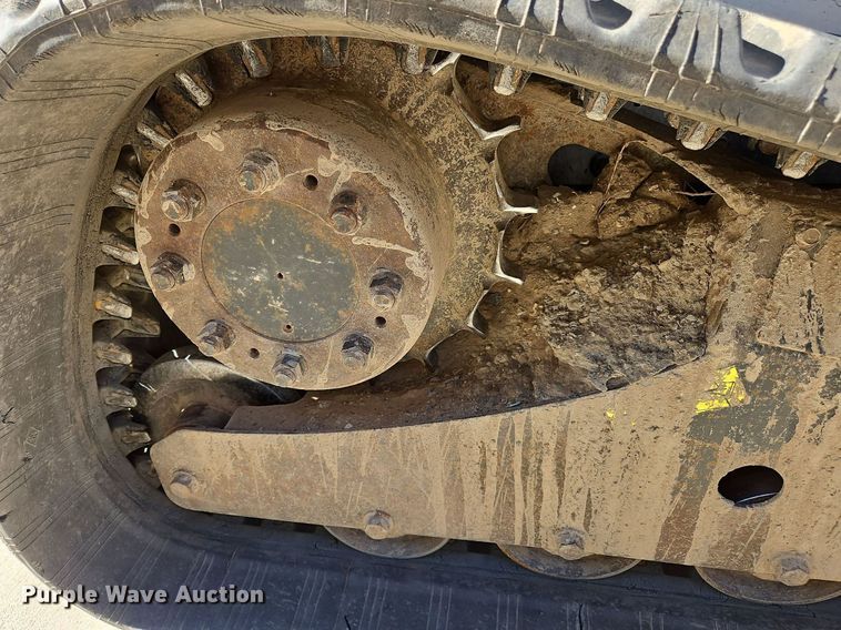 image for item DK1106 2013 Bobcat T750  tracked skid steer loader