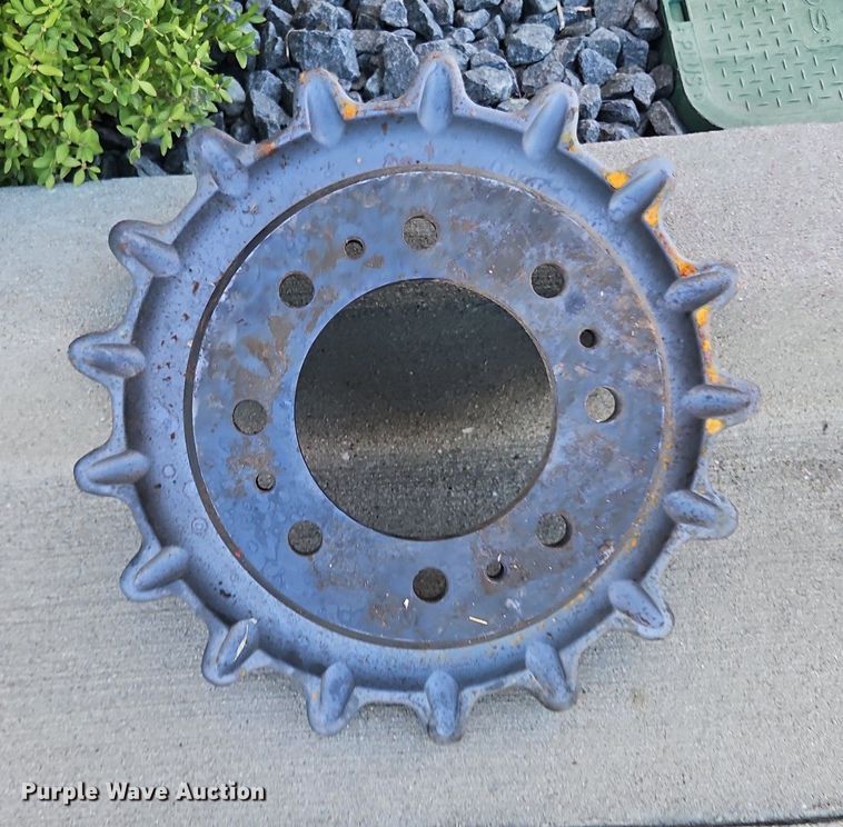 image for item DK1106 2013 Bobcat T750  tracked skid steer loader