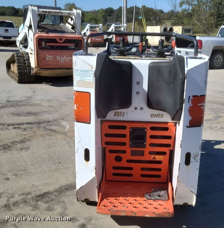 image for item DK1107 2020 Bobcat MT85  compact utility loader