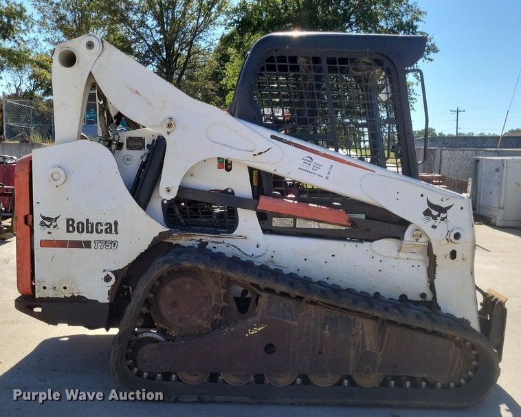 image for item DK1128 2013 Bobcat T750  tracked skid steer loader