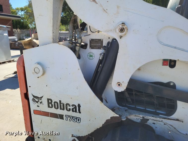 image for item DK1128 2013 Bobcat T750  tracked skid steer loader