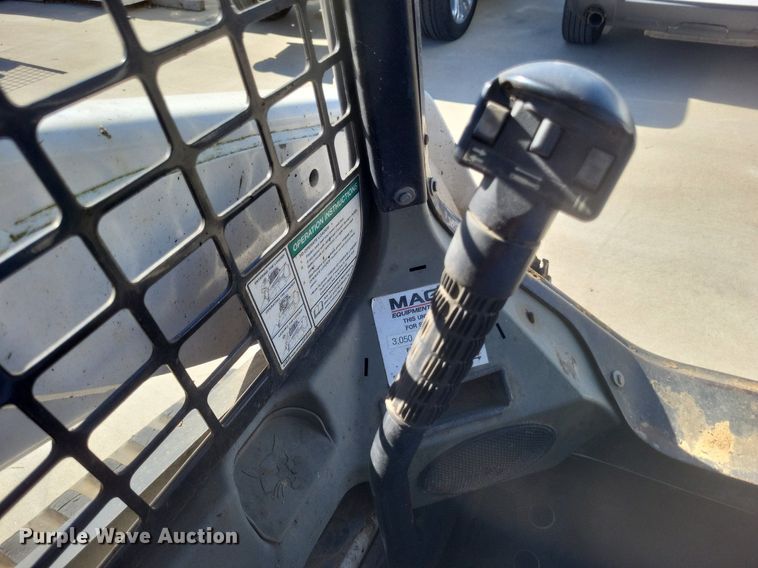 image for item DK1128 2013 Bobcat T750  tracked skid steer loader