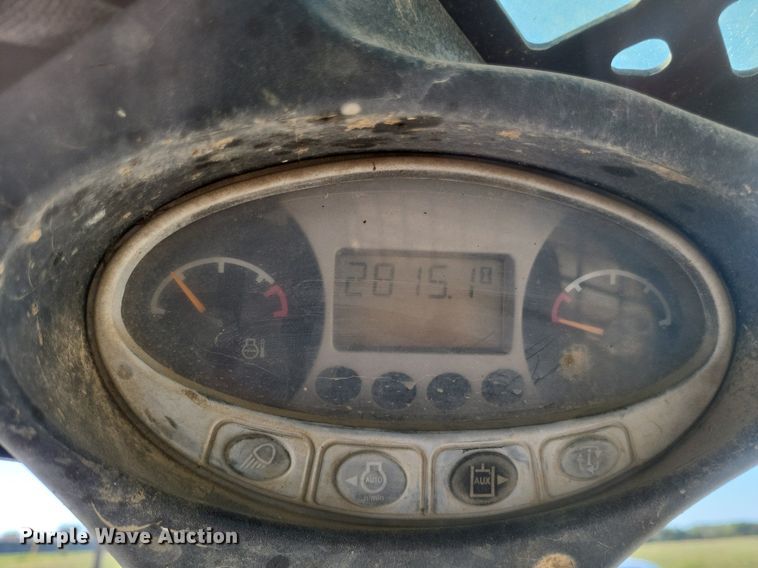 image for item DK1128 2013 Bobcat T750  tracked skid steer loader