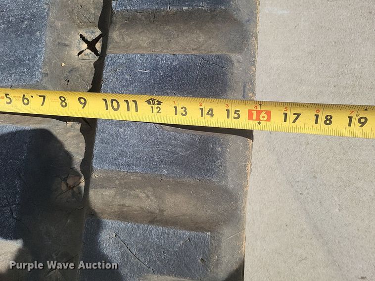 image for item DK1128 2013 Bobcat T750  tracked skid steer loader