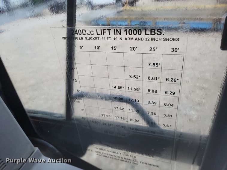 image for item DK1129 2006 John Deere 240D LC  excavator