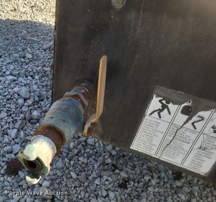 image for item DK1137 2006 Sullair 185CA  air compressor