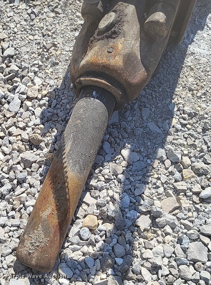 image for item DK1139 NPK H-7X  breaker