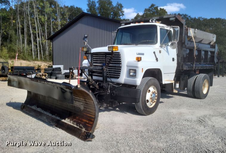 image for item DK1140 1995 Ford L8000  dump truck