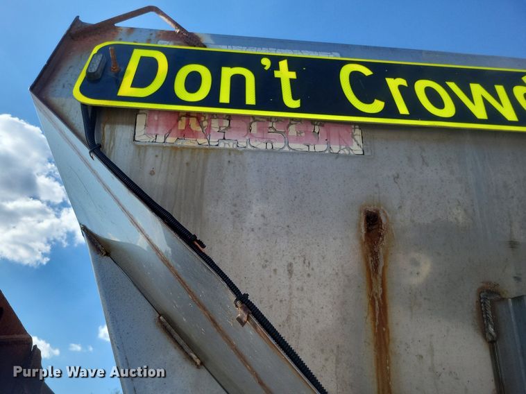 image for item DK1140 1995 Ford L8000  dump truck