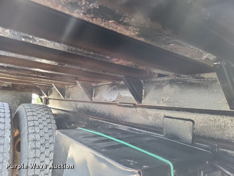 image for item DK1140 1995 Ford L8000  dump truck