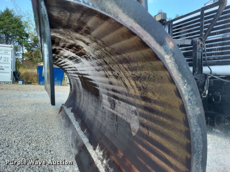 image for item DK1140 1995 Ford L8000  dump truck