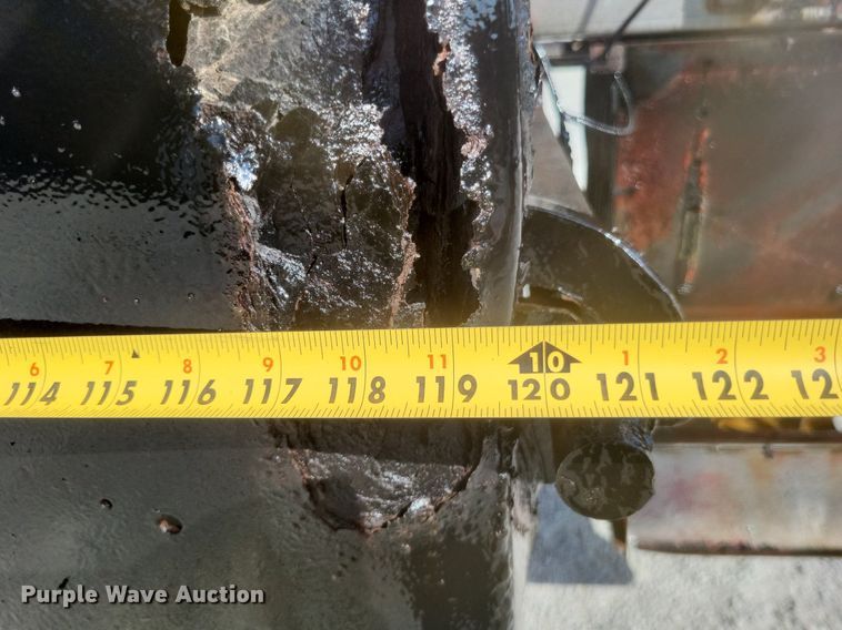 image for item DK1140 1995 Ford L8000  dump truck