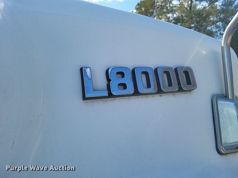 image for item DK1140 1995 Ford L8000  dump truck