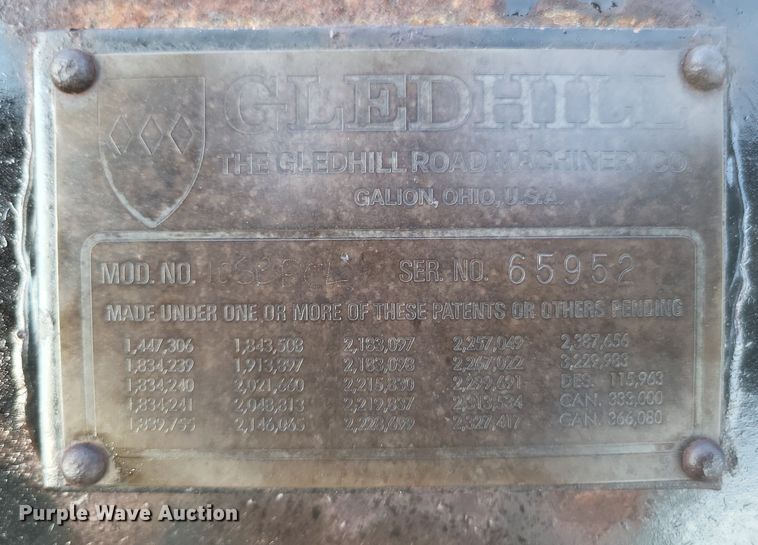 image for item DK1140 1995 Ford L8000  dump truck