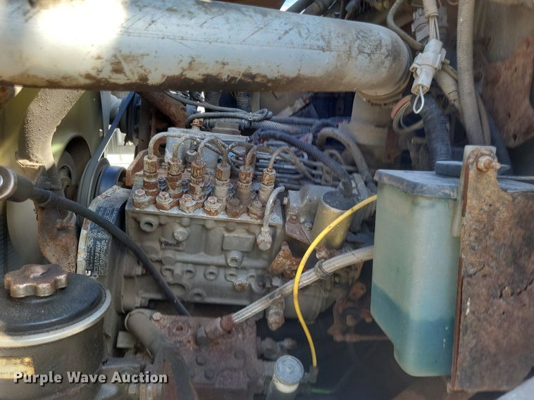 image for item DK1140 1995 Ford L8000  dump truck